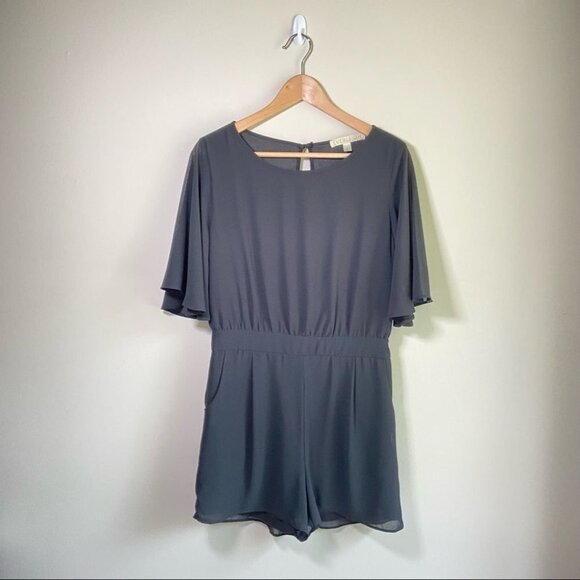 Everleigh Chiffon Romper Short Flutter Sleeve Keyhole Back 3" Short Medium - Picture 2 of 10